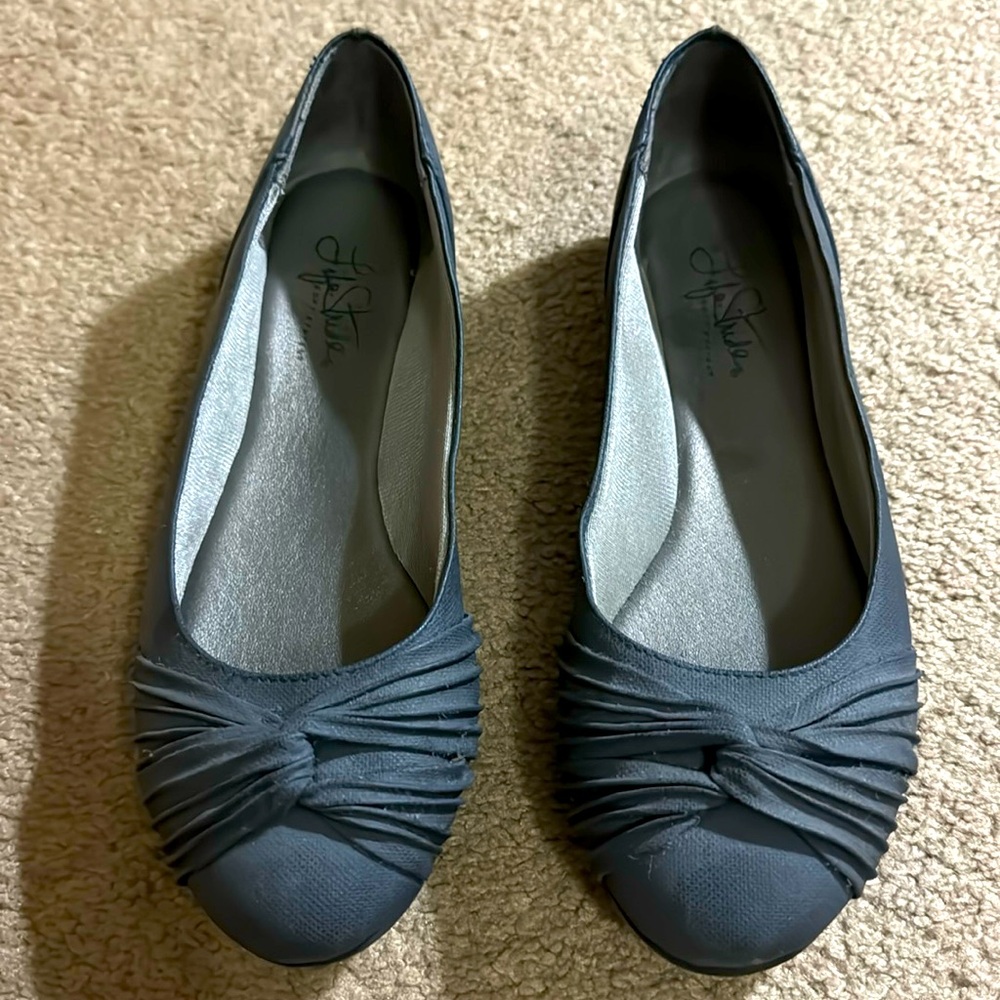 Women’s Navy Flats